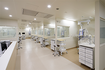 新生児集中治療室（NICU）